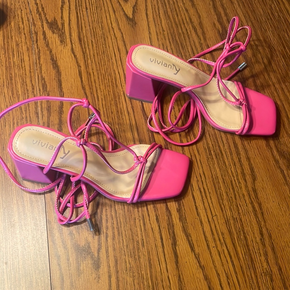 vivianly women’s lace up chunky heel sandals, ankle wrap heel, size 6.